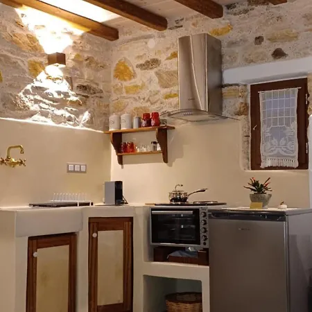 Hatzanario Apeiranthos